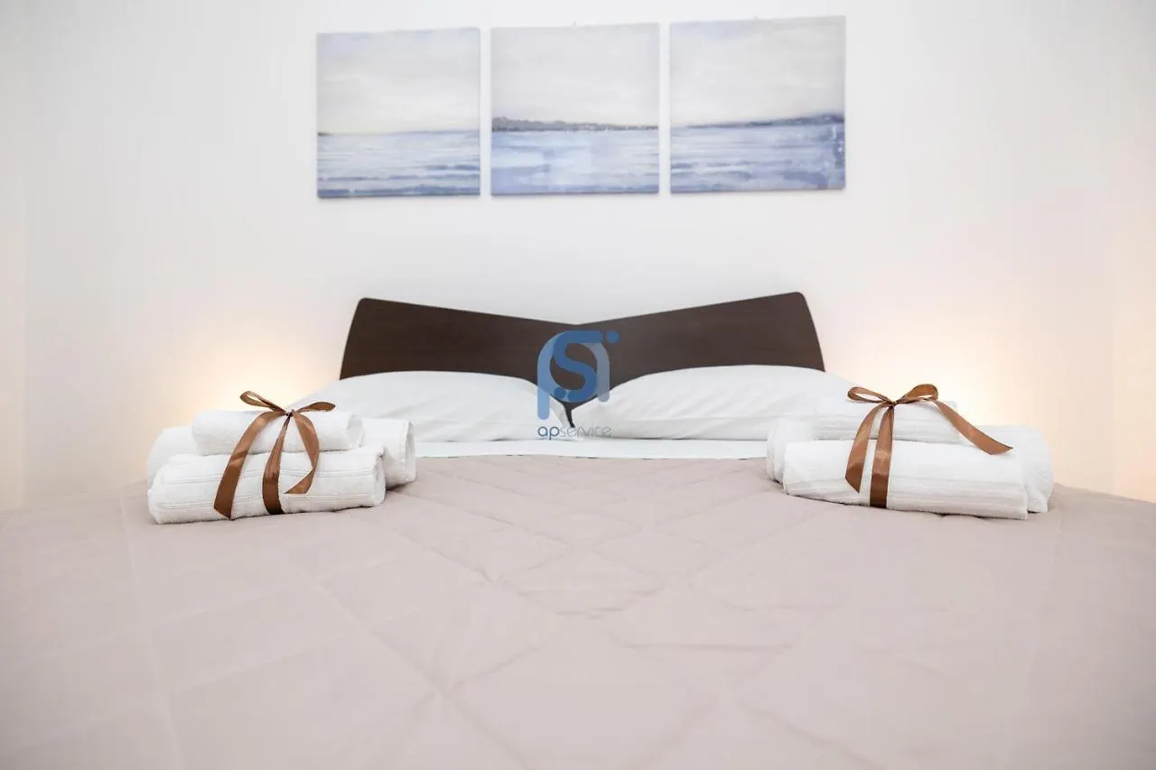 Ni Ni Apartments Cefalu 0*,  Italy