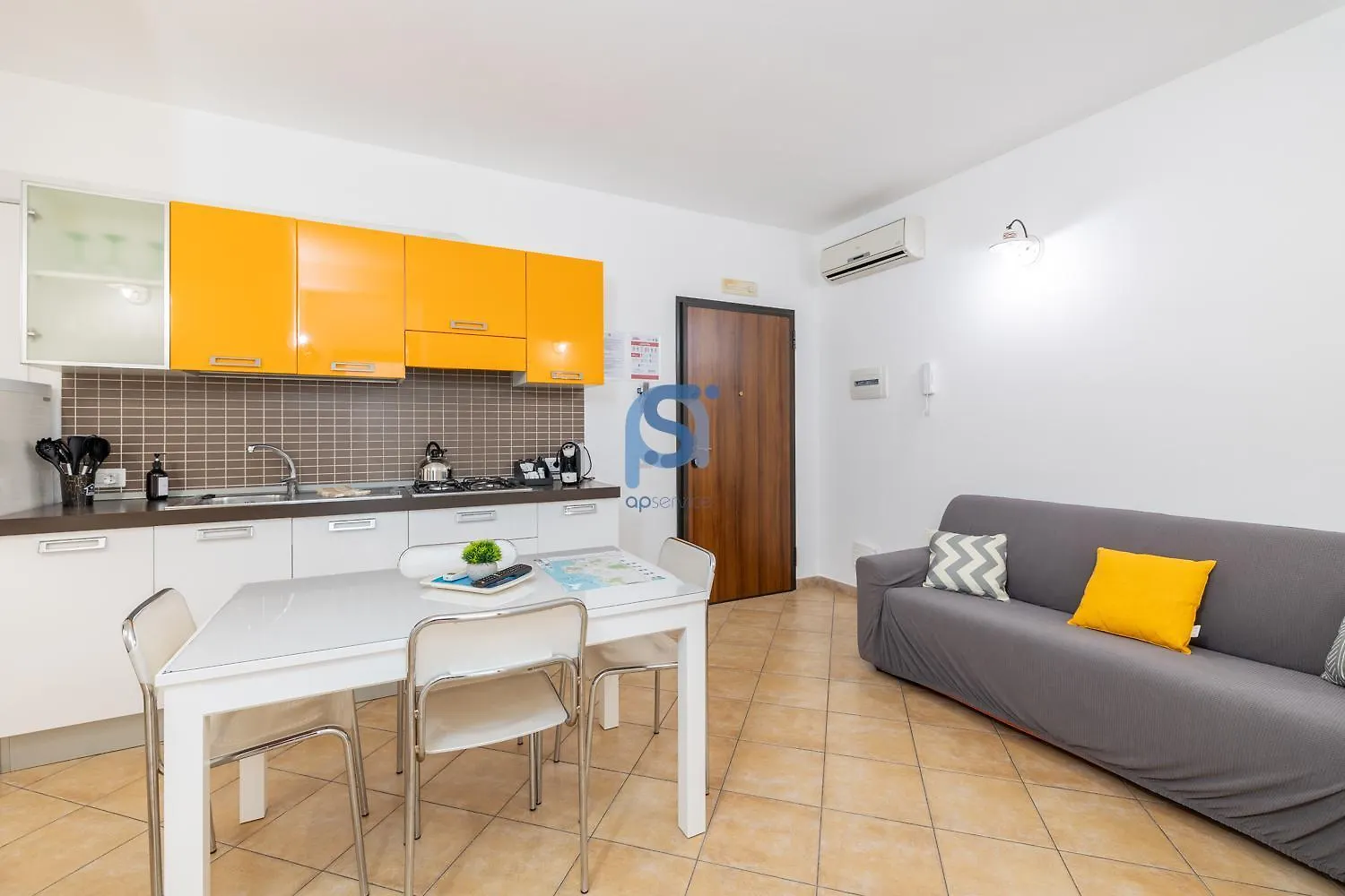 Ni Ni Apartments Cefalu