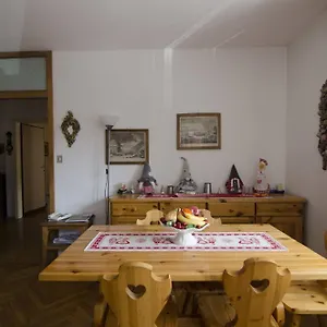 Accogliente In Corso Italia , Cortina d'Ampezzo Italy